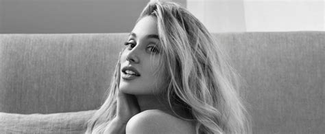 Ariana Grande Wears Her Hair Down On Vogue Uk Cover Popsugar Beauty
