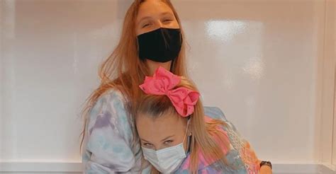 Jojo Siwa S Kissing Scene With A Man Is Being Removed From Her Upcoming