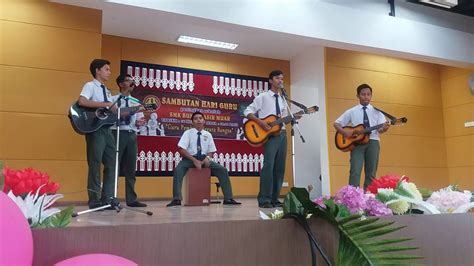 Sambut hari guru 2019, ini 8 rekomendasi hadiah yang berkesan! Sambutan Hari Guru 2016 SMKBukitPasir'The Buskers' - YouTube