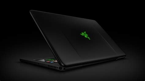 Razer Blade Gaming Laptop Is Green The New Black