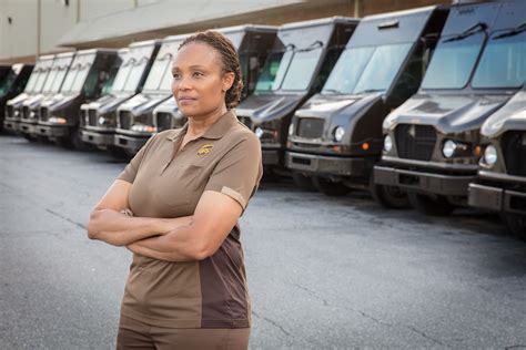 Ups Unveils New Uniform For Drivers History And Timeline Arnoticiastv