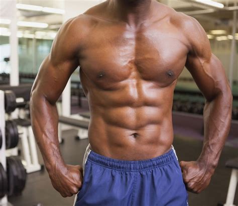 Workout the major muscles of your upper body if you want muscles in your upper body 1. 10 upper-body moves that build your core, too. | Upper ...