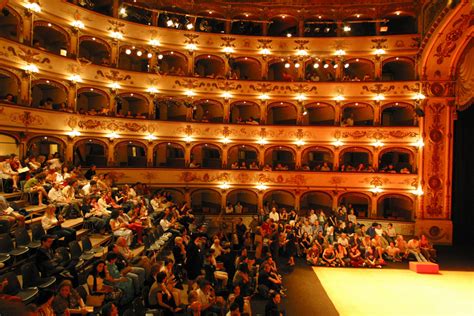Corso Di “performing Communication” Teatro Comunale Di Ferrara