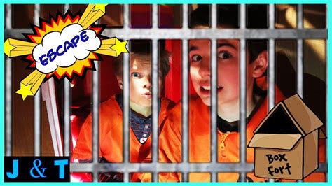 24 Hours To Escape Box Fort Prison Jake And Ty Youtube