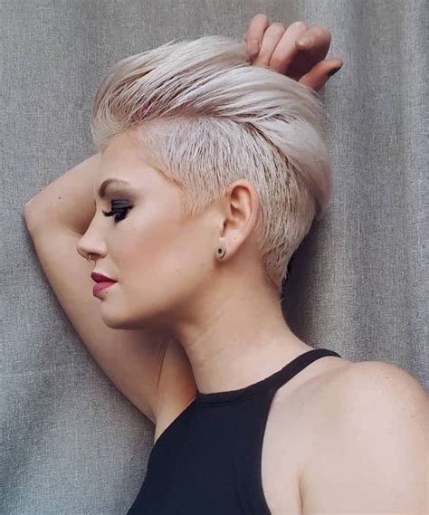 See more ideas about účesy pixie, krátké účesy, účesy. coafuri pe par scurt in 2020 | Short hairstyles for women ...