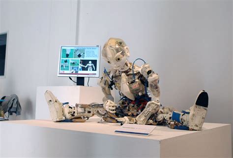 11 Awesome Disruptive Technology Examples 2019 (MUST READ)