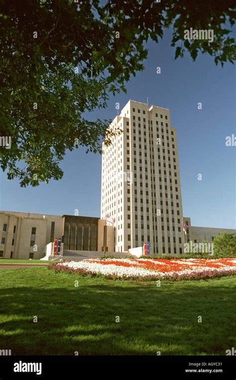 Bismarck North Dakota State Capitol Building Stock Photo Alamy
