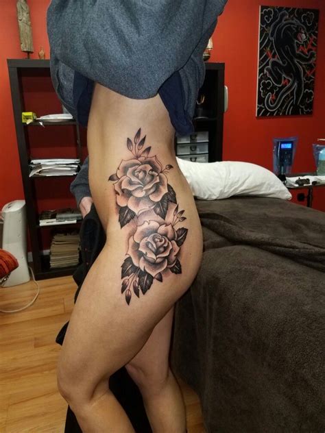 There are a lot of variants of girly tattoo designs that look good on the feet. Side/ hip tattoo | Side hip tattoos, Hip tattoo, Hip tattoos for girls