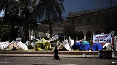 Egypt Protesters Storm Muslim Brotherhood Headquarters Bbc News