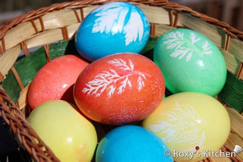 Then add the eggs and roll them around. How to Dye Easter Eggs with Leaf Imprints - Roxy's Kitchen