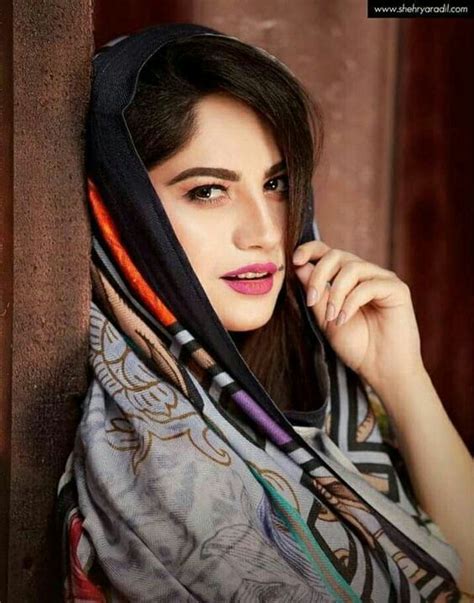neelam muneer pakistani girl stylish girl images desi girl image