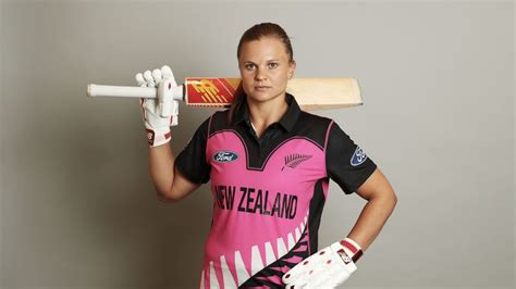 New Zealand Captain Suzie Bates Signs For Hampshire Women Cricket News Sky Sports