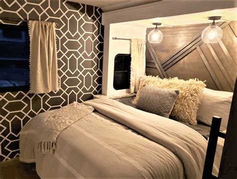 42 Gorgeous Rv Bedroom Remodels For Cozy Inspiration