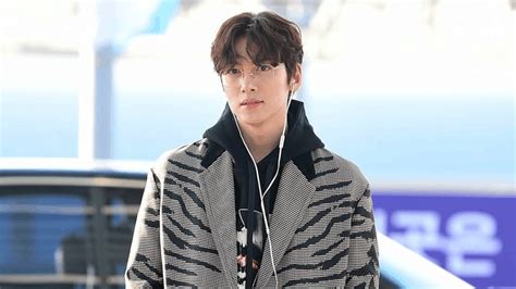 My friends and me love you and ta hwan so much. Ji Chang-wook Nearly Committed A Fashion Crime But Managed ...