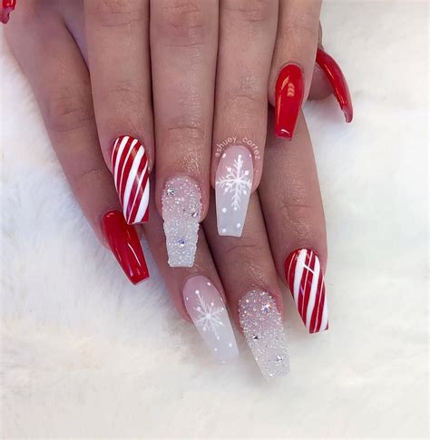 The Cutest And Festive Christmas Nail Designs For Celebration Candy