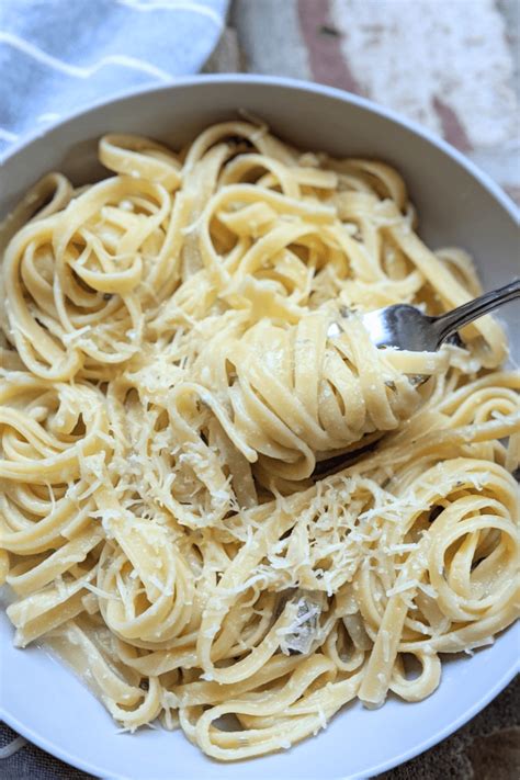 White Wine Pasta Sauce With Garlic And Herbs Vegan And Gf Options