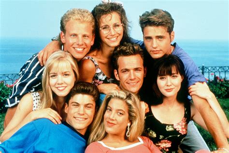 Original Cast Of 90210 Is Returning For A Revival About A Revival