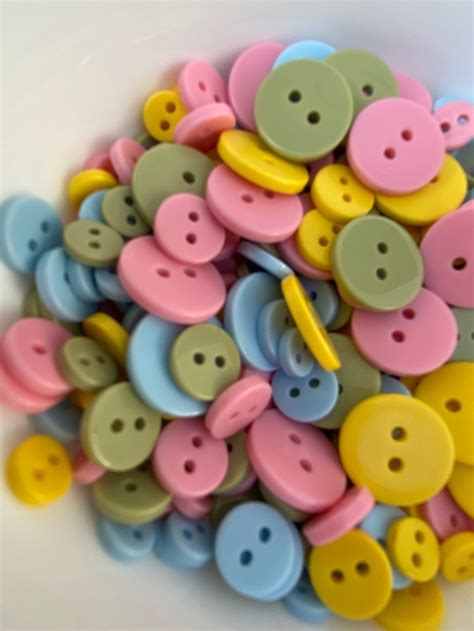 Mixed Pastel Buttonsassorted Buttonsbig Buttonsbig Pastel Etsy