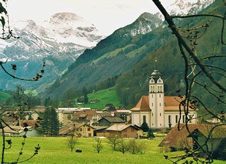 Wolfenschiessen is a village and municipality in the canton of nidwalden in switzerland. Wolfenschiessen ~ View World Beauty