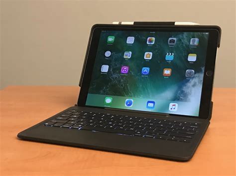 Review Logitech Slim Combo Keyboard Case For 105 Ipad Pro