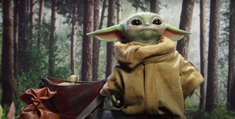 Watch Sideshow Debuts An Adorable Life Size Baby Yoda Collectible