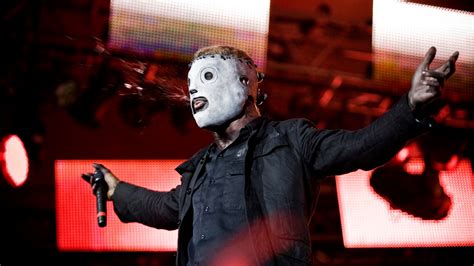 Watch Slipknot Discuss Meaning Behind Wearing Masks