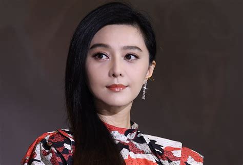 Chinese Actress Fan Bingbing Poses Fake Mole Her Face Premiere Stock