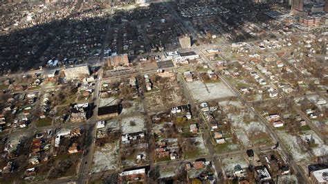 10 Photographs That Show Detroits March Toward Bankruptcy Abc News