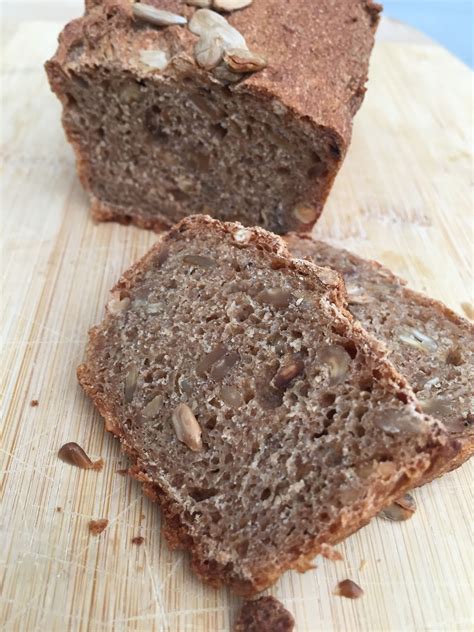 The normal german rye bread is called roggenbrot in which the only grain used is rye.very often rye bread is falsely translated as roggenmischbrot additionally, rye breads are higher in fiber and have a better insulin response than whole wheat breads. simply sweet justice: Whole-Grain Sunflower Rye Bread