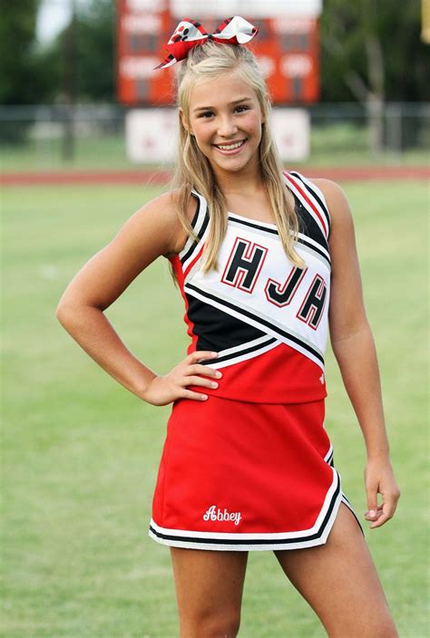 Pin By Mike Kamine On Cheerleader Cheerleading Outfits Cute