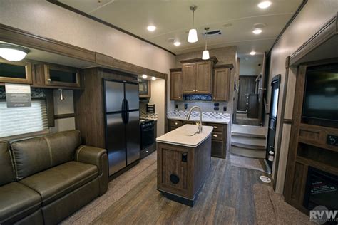 2021 Rockwood Signature Ultra Lite 8299bs Fifth Wheel By Forest River