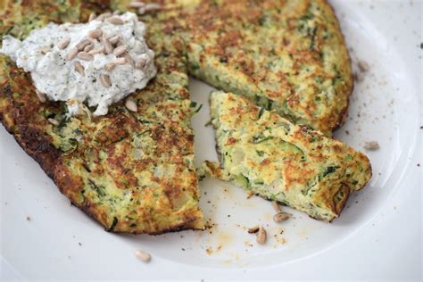 Dein Low Carb Mittagessen Zucchini - Rösti Lachfoodies