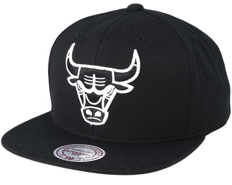 Browse through a wide selection of colors & teams. Chicago Bulls Wool Solid Black/White Snapback - Mitchell ...