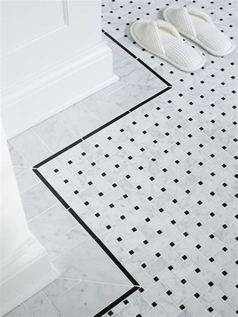 Learn some easy ways to narrow your choices with these 5 tips for picking bathroom tile for anything from kid bathrooms to your master bathroom. 37 Ideas To Use All 4 Bahtroom Border Tile Types - DigsDigs