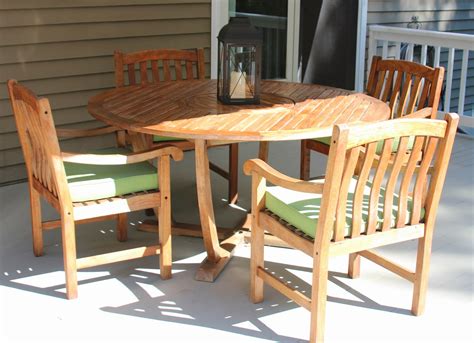 Shine Your Light Cleaning And Sealing Outdoor Teak Furniture