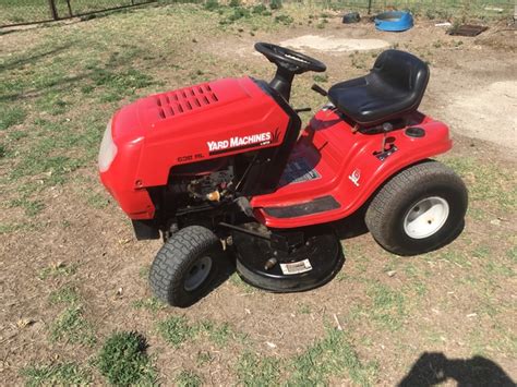 If you're looking for something flashy mowing lawns can be a hassle, why make it more difficult for yourself by using less than stellar equipment and machines that and won't get the job done? YARD MACHINES BY MTD 638 RL RIDING LAWN MOWER 38" CUT ...