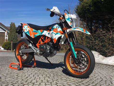 Click here to shop oem parts. My KTM 690 SMC-R with custom decals : KTM