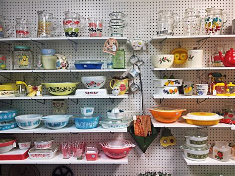 Available at 2195 tea planter ln mount pleasant, sc 29466 us #385 this supermarket location : #Pyrex at Six Mile Antique Mall in Mt. Pleasant, SC ...