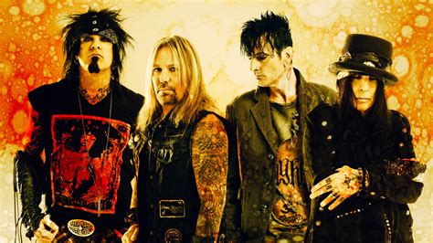 Mötley Crüe confirms the band is back together; tour details scarce