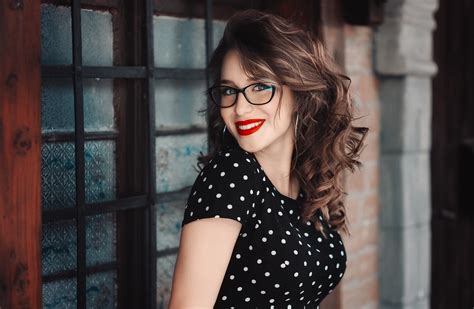 Glasses Woman Brunette Girl Smile Model Lipstick Wallpaper