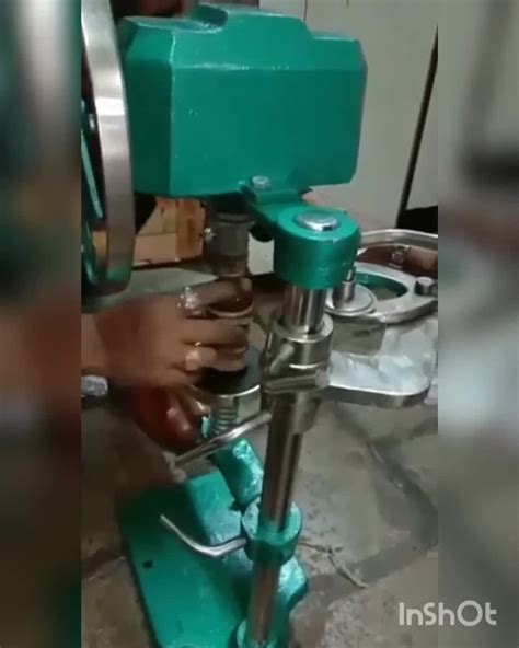 Manual Glass Bottle Ropp Capping Machine Capacity To Bottles