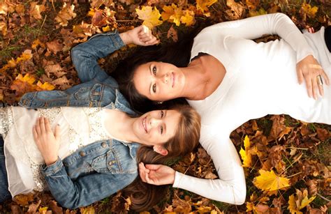 Really Really Wanna Do This Mother Daughter Photography Poses Mommy Daughter Pictures