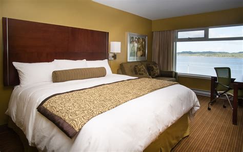 Harbour View Deluxe Room Prince Rupert Hotel Accommodations