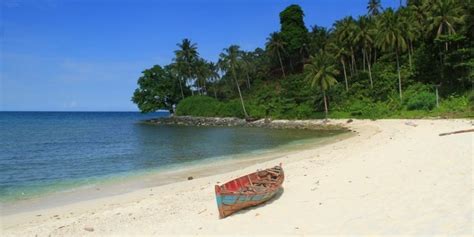 10 Wisata Pantai Di Singkawang Yang Paling Hits Pesisir