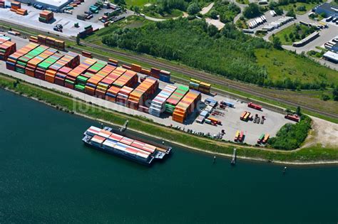 W Rth Am Rhein Aus Der Vogelperspektive Containerterminal Im