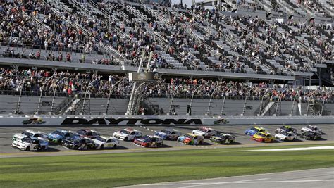 Watch nascar live online with free and paid streaming options. Daytona 500 2020 FREE LIVE STREAM (2/16/20) | Watch NASCAR ...