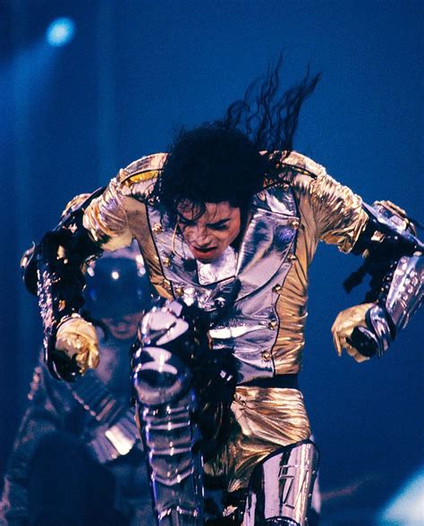 Michael Michael Jackson Photo 18845593 Fanpop Michael Jackson Bad