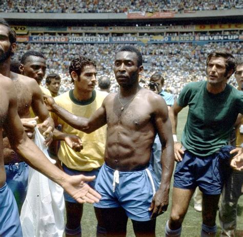after the 1970 world cup final soccer inspiration soccer photography brazil football team