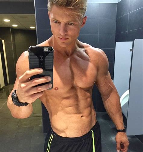 Steve Cook Steve Cook Mens Fitness Blonde Guys Hommes Sexy Pouty