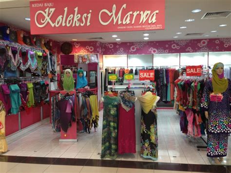 Petani juga menawarkan rawatan ruqyah. Munawwarah Boutique: Munawwarah Boutique